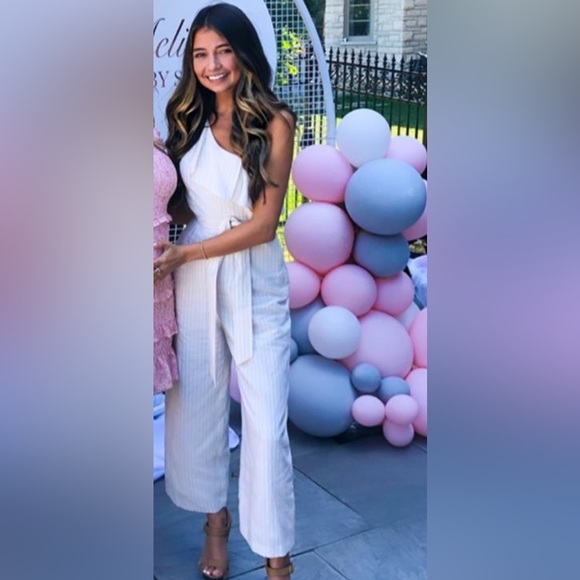 Club Monaco white pinstripe romper with ruffle - Picture 1 of 11